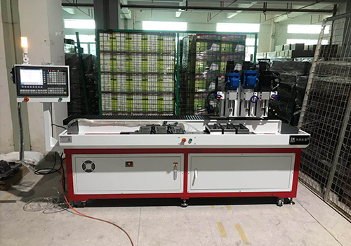 為什么企業(yè)都喜歡使用自動鉆孔機?